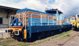 Prototypowa elektryczna lokomotywa manewrowa EM10-002 z zakładów H. Cegielskiego w...